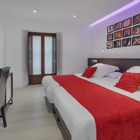 Hotell Nuevo 4*