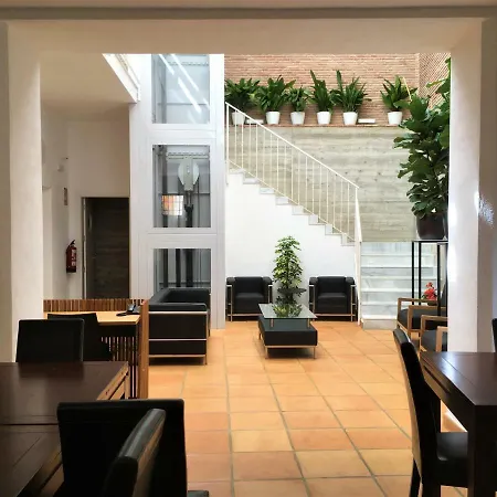 Hotell Nuevo 4*