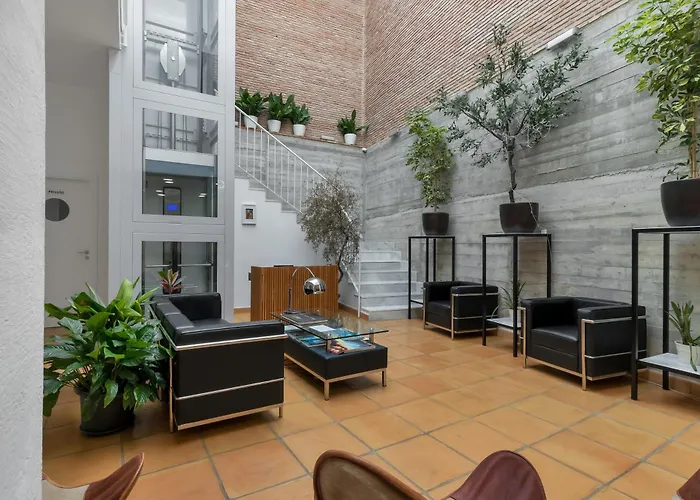 Nuevo מלון רונדה