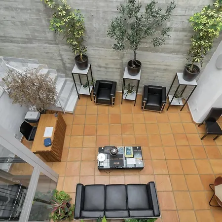 Nuevo Hotel